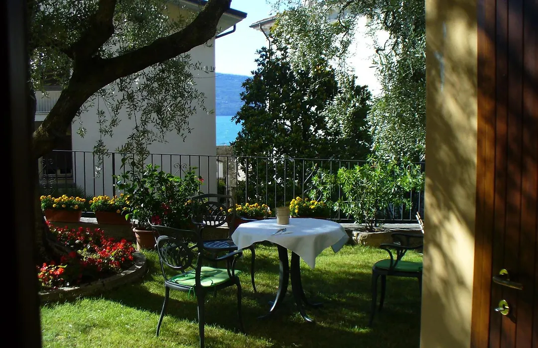 Hotel Tiziana Garnì-1